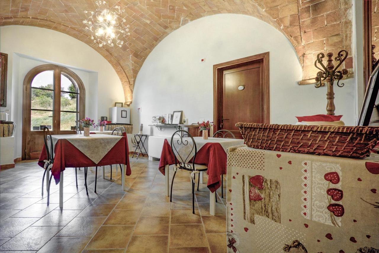In Canto Sul Poggio Bed and Breakfast Volterra Buitenkant foto